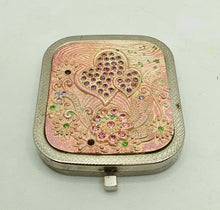 Last inn bildet i Galleri-visningsprogrammet, Pent lite lommespeil med rosa dekor.