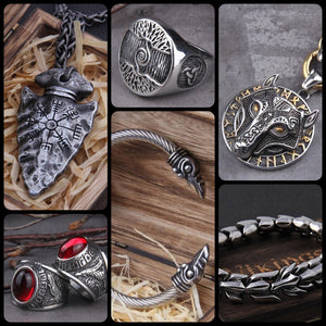 Lekre smykker i norrøn stil, laget i høykvalitets stål. Smykkene har en vakker glans og stor detaljrikdom.