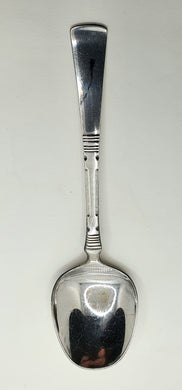Liten sølvskje i designet Bankett.