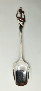 Liten sølvskje i designet Blåklokke.